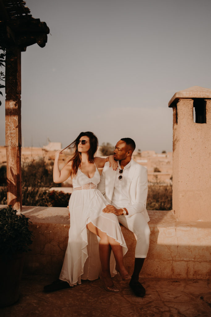 Elopement marrakech latw5 103 683x1024 - 10 idées pour des photos de mariage cool et stylées