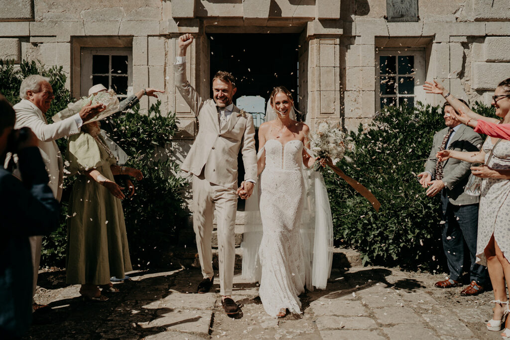 KP LaureneAndTheWolf 249 1024x683 - Chateau de Saint-Loup-sur-Thouet : Le mariage végétal et minimaliste de Kim & Piers